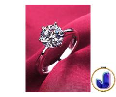 Cincin Titanium Zircon Dengan Batu Permata